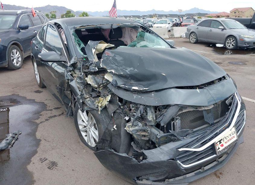 Photo 6 of 2017 Chevrolet Malibu 1LT (VIN 1G1ZE5ST1HF112255)