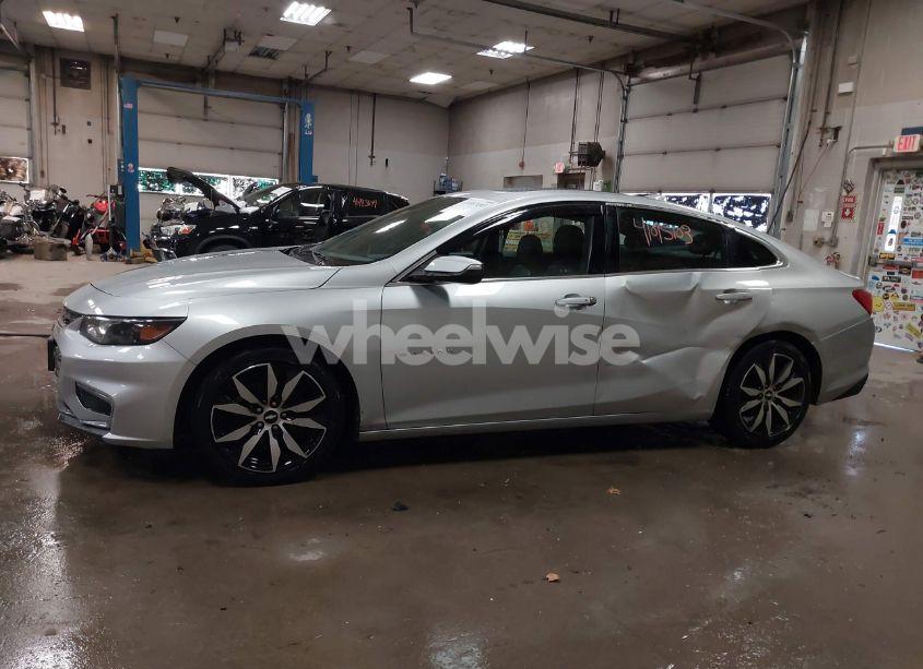 Photo 14 of 2017 Chevrolet Malibu 1LT (VIN 1G1ZE5ST1HF113907)