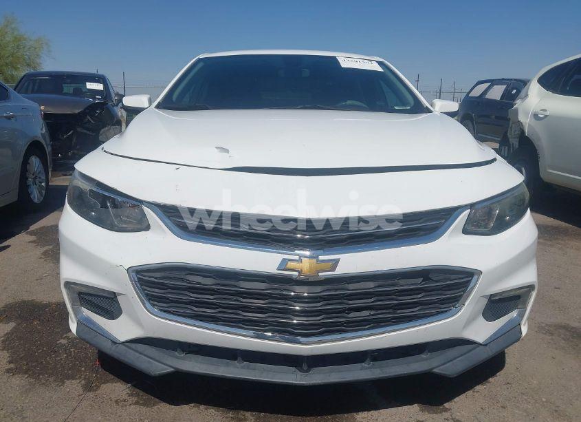 Photo 12 of 2017 Chevrolet Malibu 1LT (VIN 1G1ZE5ST1HF117164)