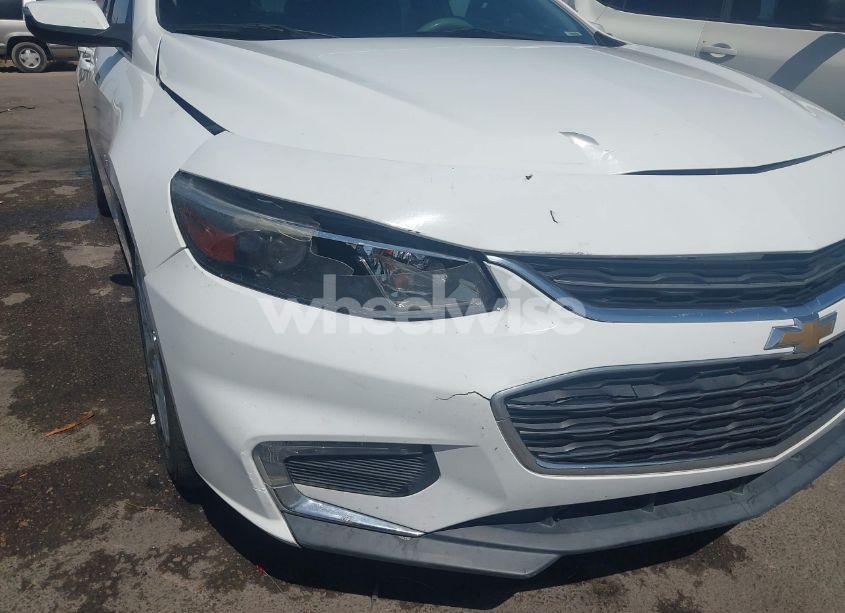Photo 6 of 2017 Chevrolet Malibu 1LT (VIN 1G1ZE5ST1HF117164)