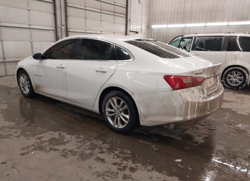 Photo 3 of 2017 Chevrolet Malibu 1LT (VIN 1G1ZE5ST1HF121487)
