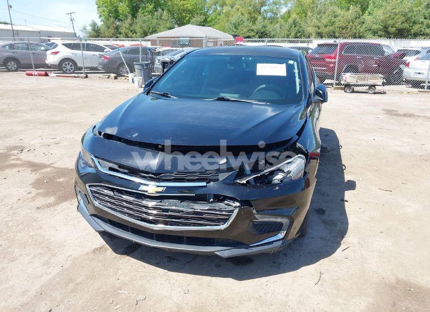 Photo 6 of 2017 Chevrolet Malibu 1LT (VIN 1G1ZE5ST1HF129170)
