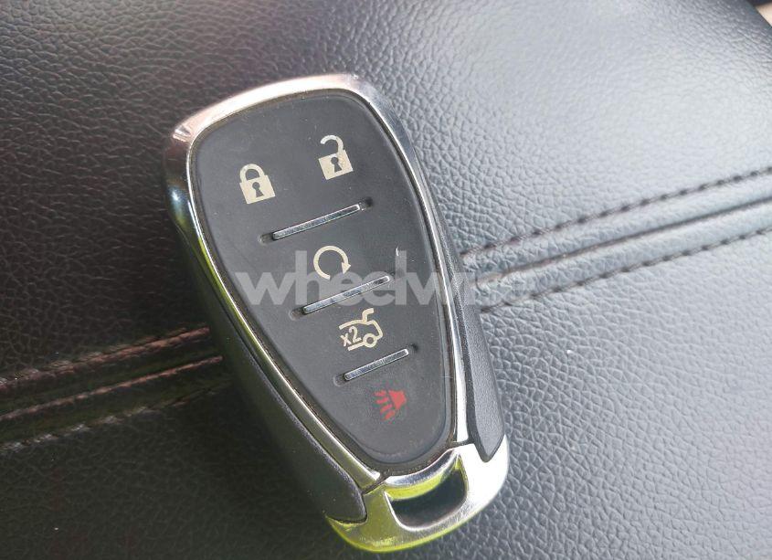 Photo 11 of 2017 Chevrolet Malibu 1LT (VIN 1G1ZE5ST1HF132635)