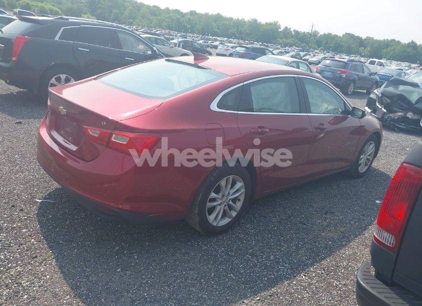 Photo 4 of 2017 Chevrolet Malibu 1LT (VIN 1G1ZE5ST1HF132635)