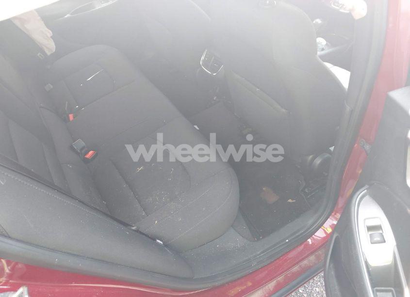 Photo 8 of 2017 Chevrolet Malibu 1LT (VIN 1G1ZE5ST1HF132635)