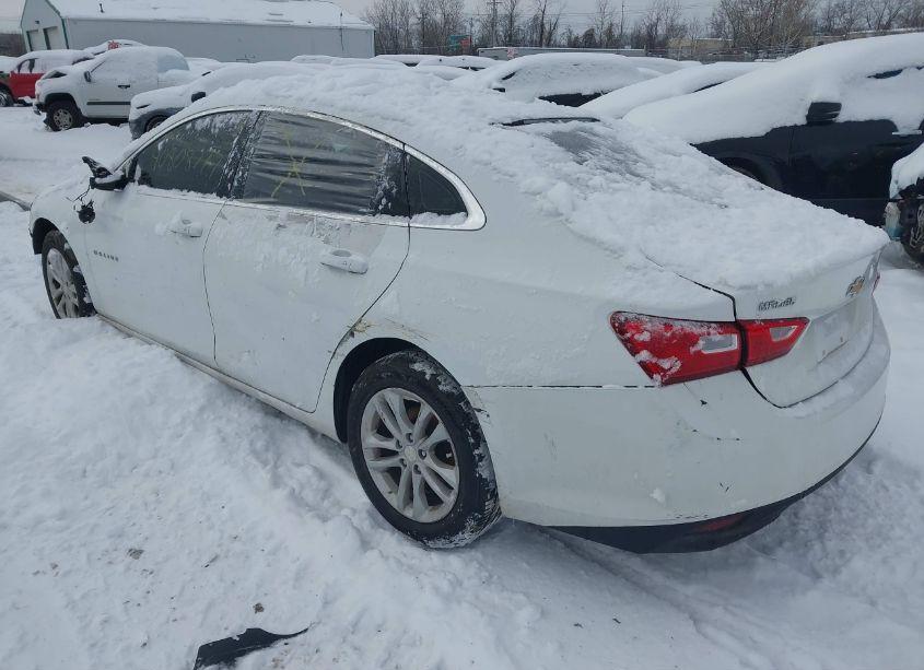 Photo 3 of 2017 Chevrolet Malibu 1LT (VIN 1G1ZE5ST1HF142663)
