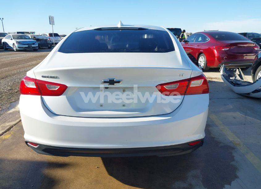 Photo 17 of 2017 Chevrolet Malibu 1LT (VIN 1G1ZE5ST1HF142789)