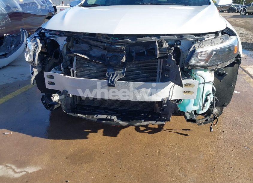 Photo 6 of 2017 Chevrolet Malibu 1LT (VIN 1G1ZE5ST1HF142789)