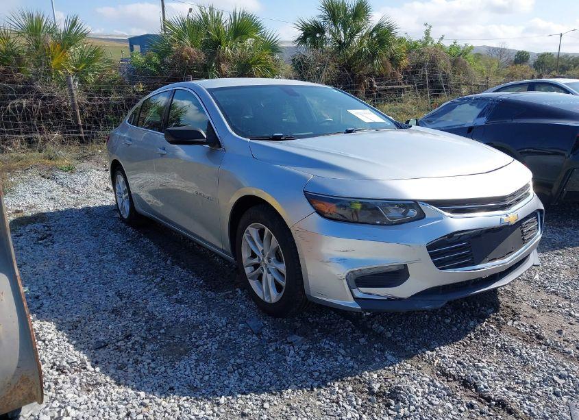 2017 Chevrolet Malibu 1LT (VIN 1G1ZE5ST1HF152867) main photo