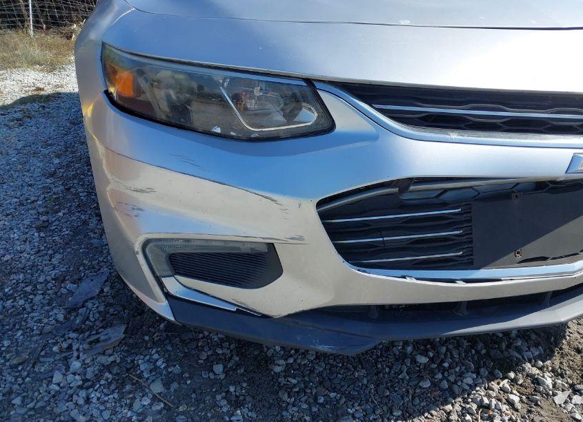 Photo 6 of 2017 Chevrolet Malibu 1LT (VIN 1G1ZE5ST1HF152867)