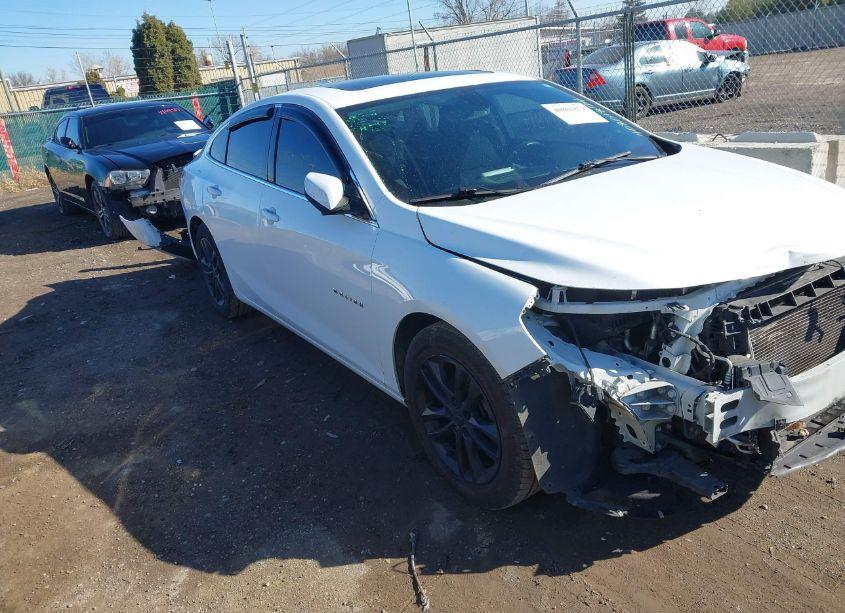 2017 Chevrolet Malibu 1LT (VIN 1G1ZE5ST1HF156899) main photo