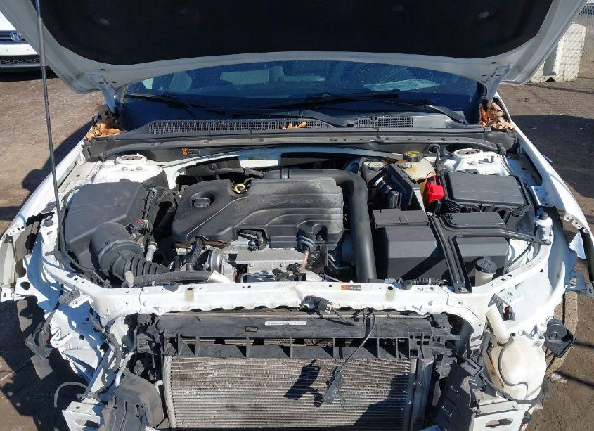 Photo 10 of 2017 Chevrolet Malibu 1LT (VIN 1G1ZE5ST1HF156899)