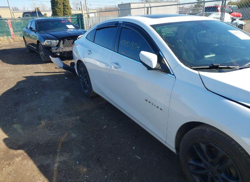 Photo 14 of 2017 Chevrolet Malibu 1LT (VIN 1G1ZE5ST1HF156899)