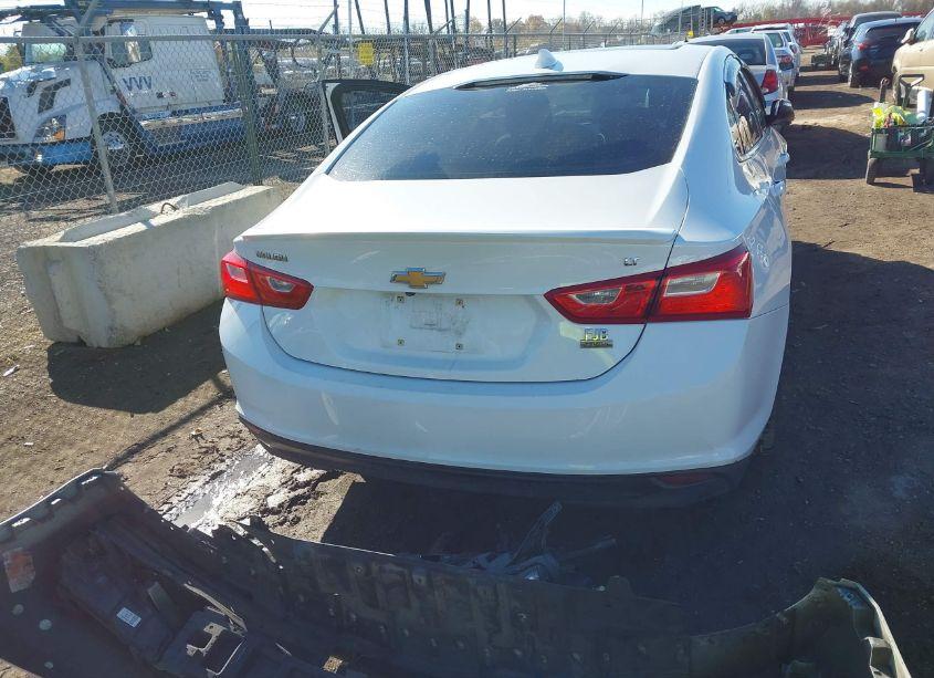 Photo 17 of 2017 Chevrolet Malibu 1LT (VIN 1G1ZE5ST1HF156899)