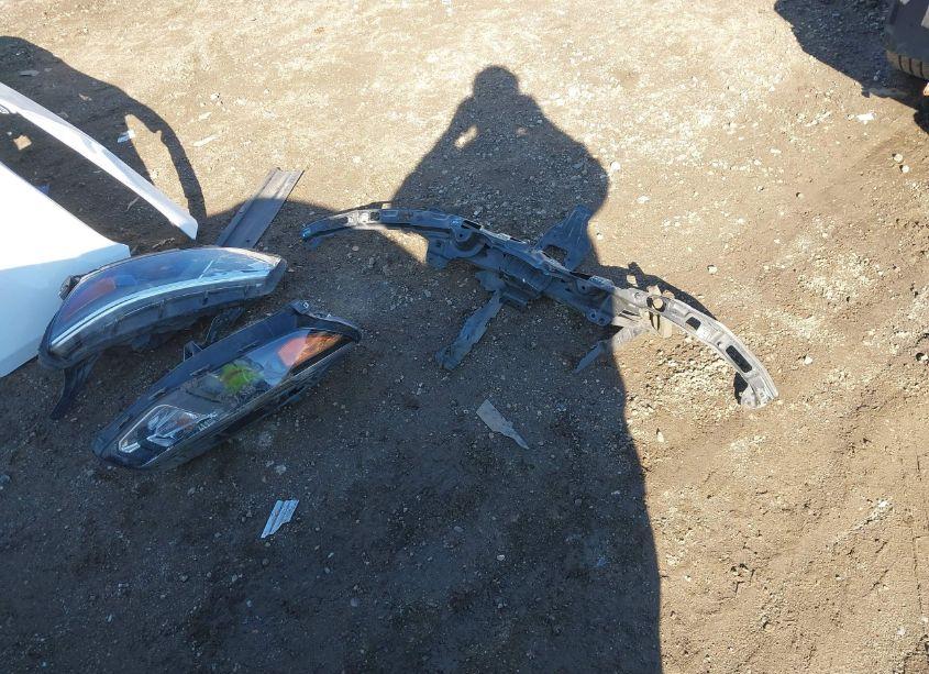 Photo 18 of 2017 Chevrolet Malibu 1LT (VIN 1G1ZE5ST1HF156899)