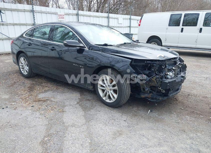 2017 Chevrolet Malibu 1LT (VIN 1G1ZE5ST1HF166624) main photo