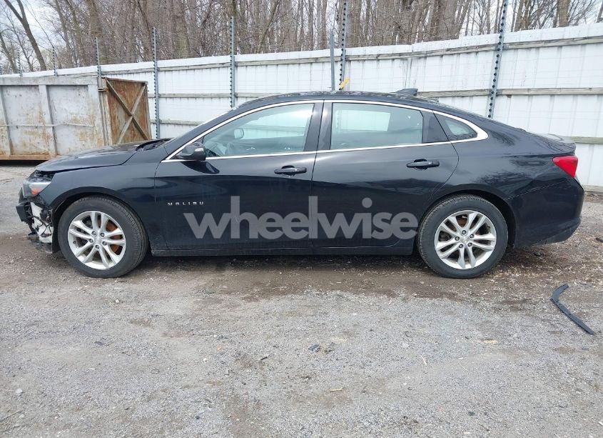 Photo 15 of 2017 Chevrolet Malibu 1LT (VIN 1G1ZE5ST1HF166624)