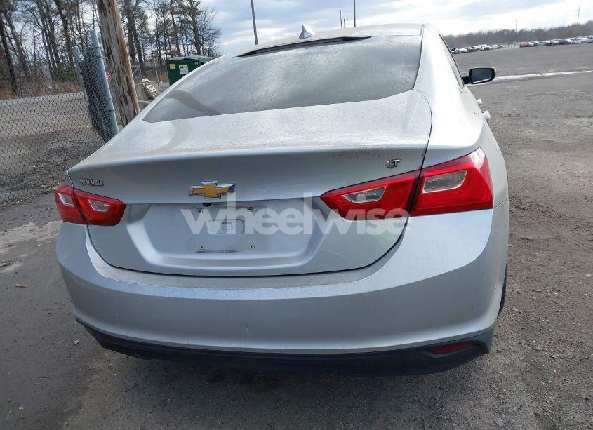 Photo 16 of 2017 Chevrolet Malibu 1LT (VIN 1G1ZE5ST1HF173153)