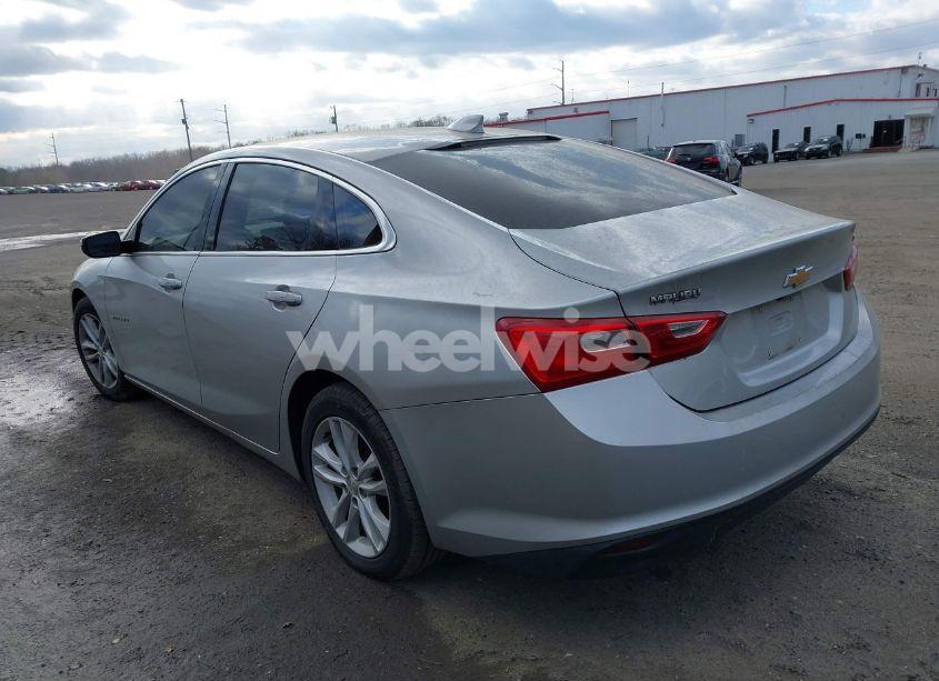 Photo 3 of 2017 Chevrolet Malibu 1LT (VIN 1G1ZE5ST1HF173153)