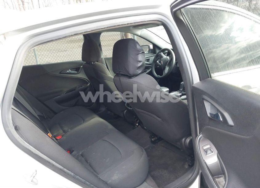 Photo 8 of 2017 Chevrolet Malibu 1LT (VIN 1G1ZE5ST1HF173153)