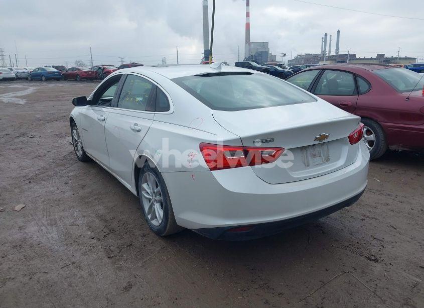 Photo 3 of 2017 Chevrolet Malibu 1LT (VIN 1G1ZE5ST1HF192785)