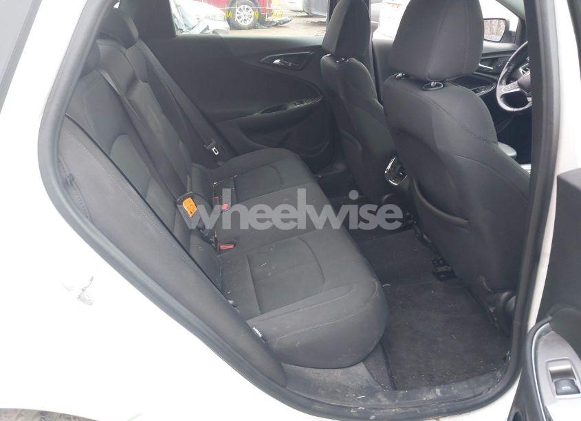 Photo 8 of 2017 Chevrolet Malibu 1LT (VIN 1G1ZE5ST1HF192785)