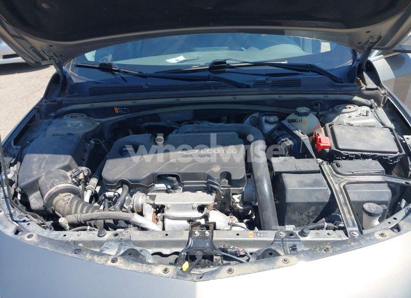 Photo 10 of 2017 Chevrolet Malibu 1LT (VIN 1G1ZE5ST1HF196271)