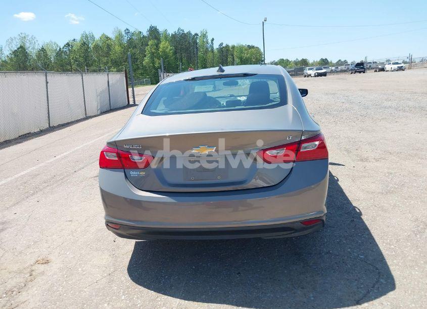 Photo 16 of 2017 Chevrolet Malibu 1LT (VIN 1G1ZE5ST1HF196271)