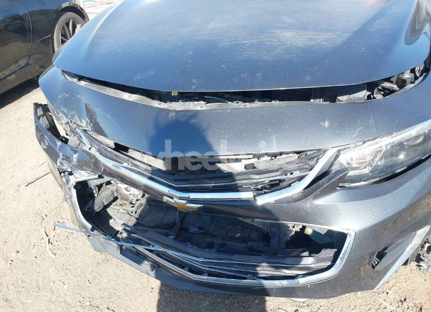 Photo 6 of 2017 Chevrolet Malibu 1LT (VIN 1G1ZE5ST1HF198120)