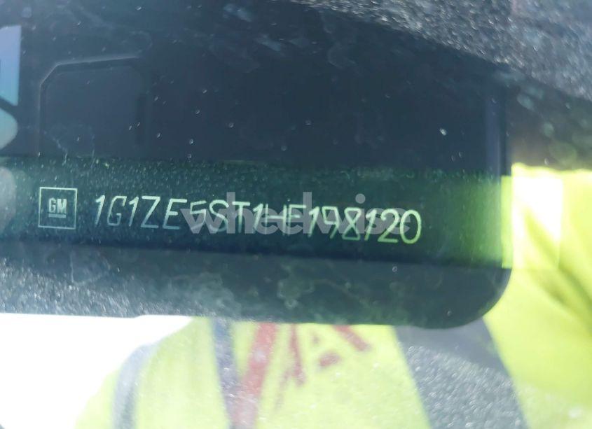 Photo 9 of 2017 Chevrolet Malibu 1LT (VIN 1G1ZE5ST1HF198120)