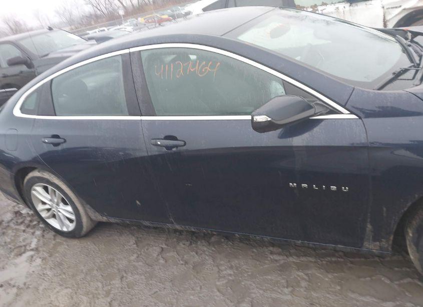 Photo 13 of 2017 Chevrolet Malibu 1LT (VIN 1G1ZE5ST1HF221301)