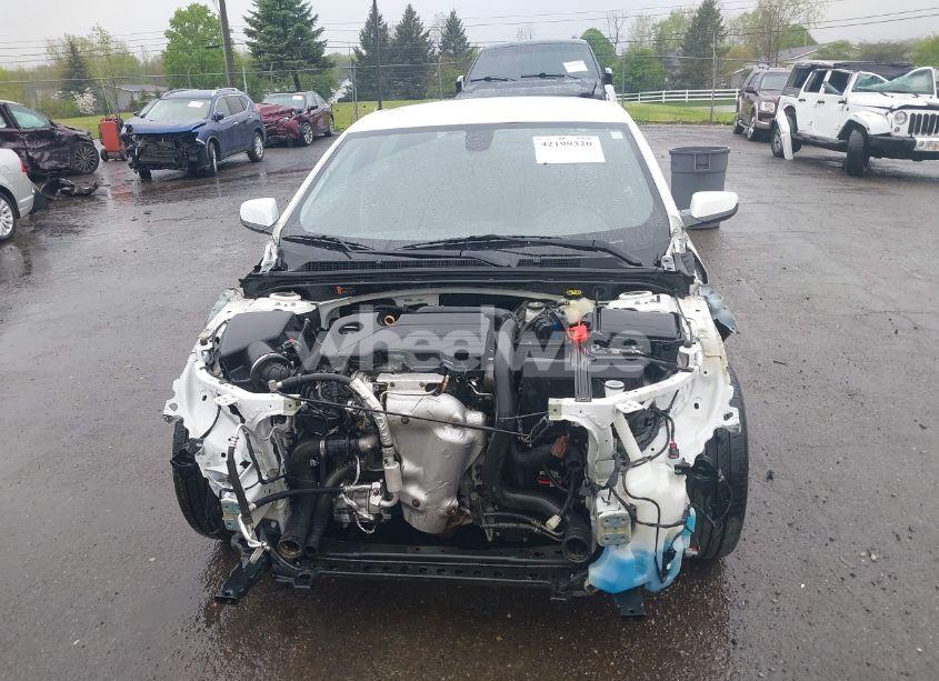 Photo 12 of 2017 Chevrolet Malibu 1LT (VIN 1G1ZE5ST1HF226899)