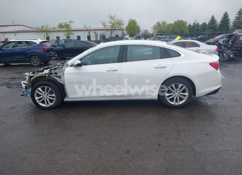 Photo 14 of 2017 Chevrolet Malibu 1LT (VIN 1G1ZE5ST1HF226899)