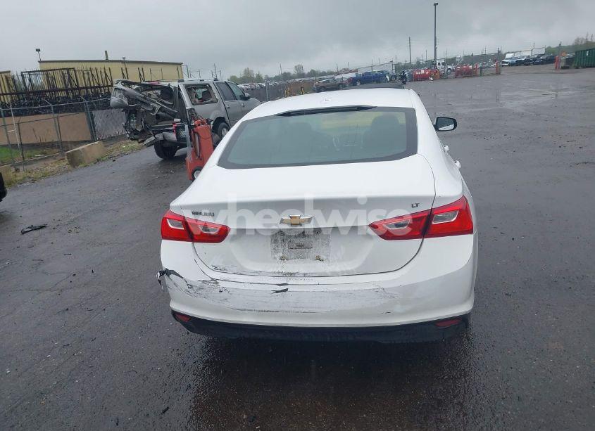 Photo 16 of 2017 Chevrolet Malibu 1LT (VIN 1G1ZE5ST1HF226899)