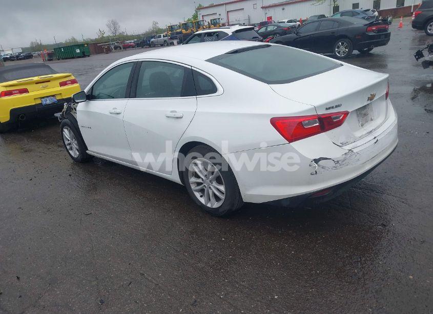 Photo 3 of 2017 Chevrolet Malibu 1LT (VIN 1G1ZE5ST1HF226899)
