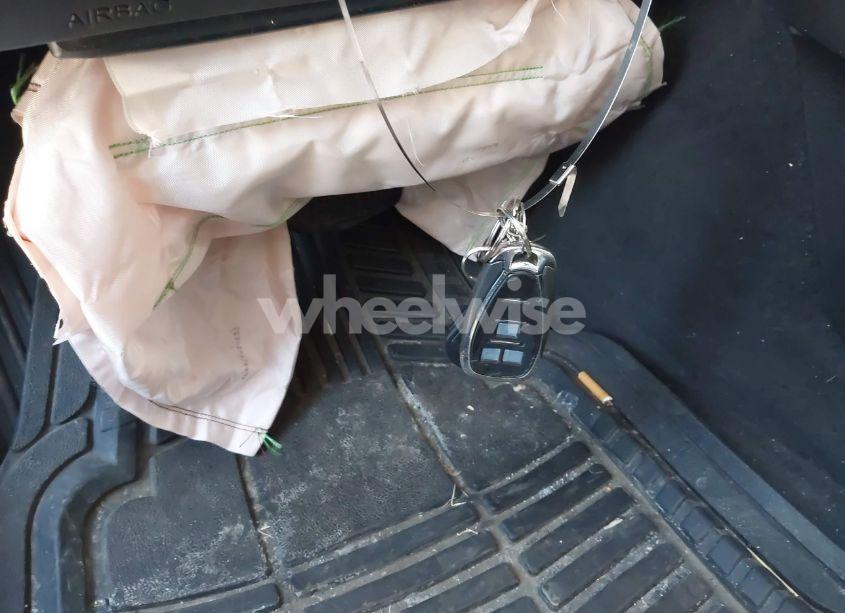 Photo 11 of 2017 Chevrolet Malibu 1LT (VIN 1G1ZE5ST1HF233898)