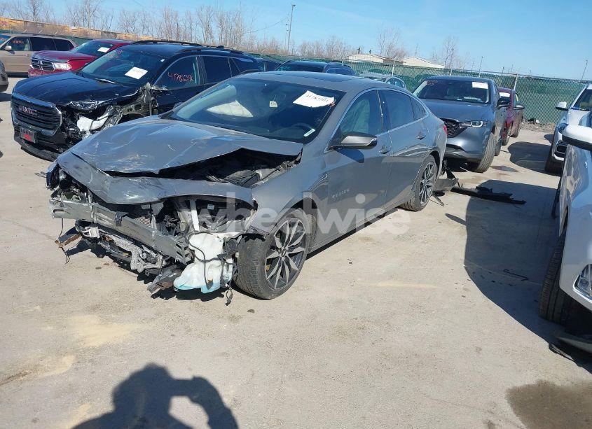 Photo 2 of 2017 Chevrolet Malibu 1LT (VIN 1G1ZE5ST1HF233898)