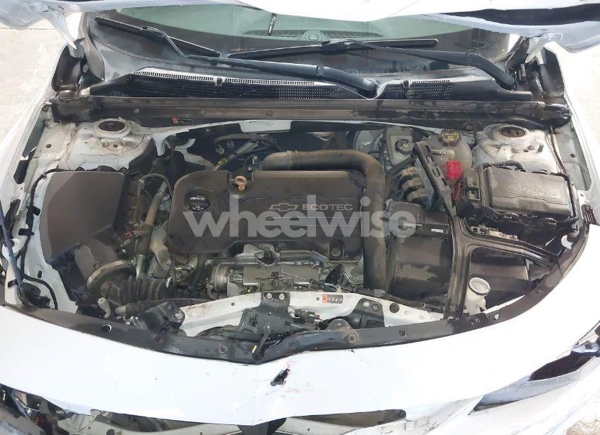 Photo 10 of 2017 Chevrolet Malibu 1LT (VIN 1G1ZE5ST1HF233996)