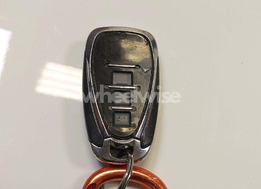 Photo 11 of 2017 Chevrolet Malibu 1LT (VIN 1G1ZE5ST1HF233996)