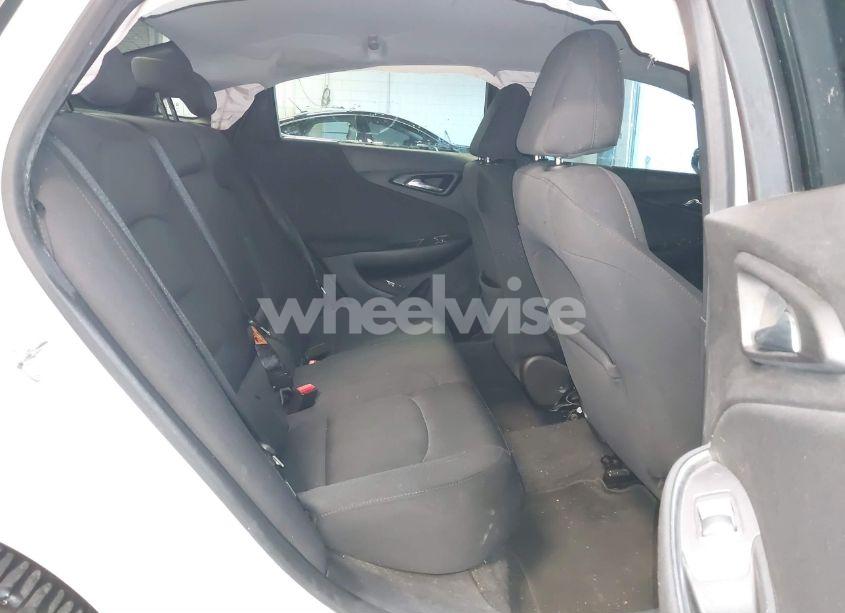 Photo 8 of 2017 Chevrolet Malibu 1LT (VIN 1G1ZE5ST1HF233996)