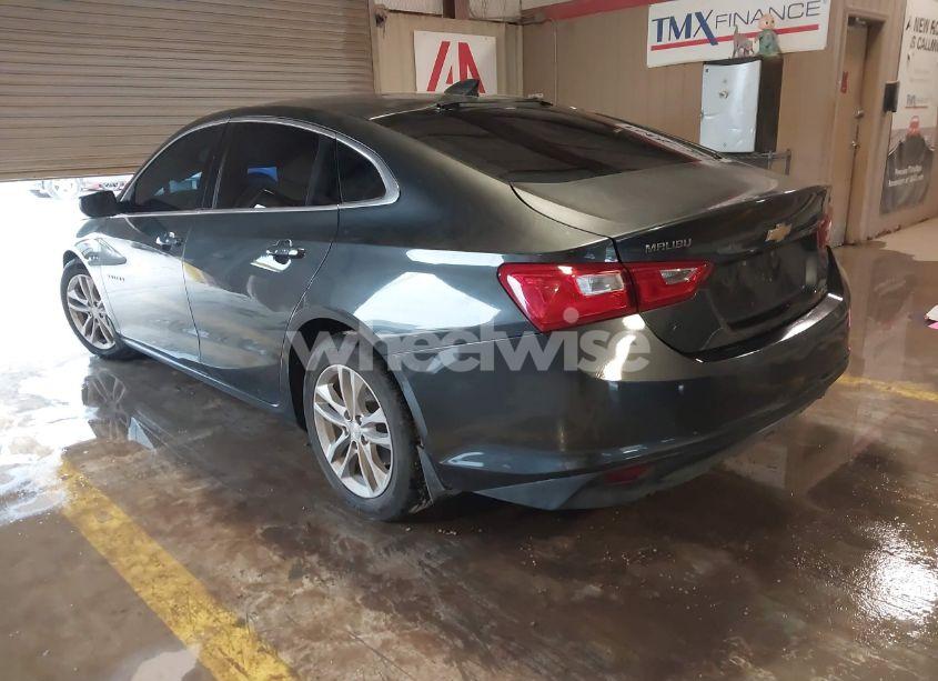 Photo 3 of 2017 Chevrolet Malibu 1LT (VIN 1G1ZE5ST1HF239474)
