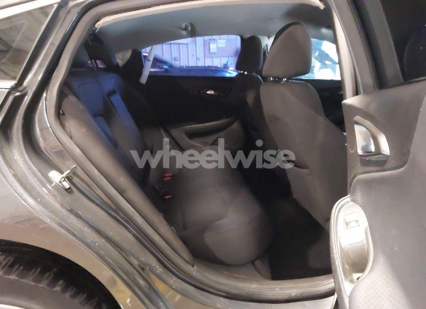 Photo 8 of 2017 Chevrolet Malibu 1LT (VIN 1G1ZE5ST1HF239474)