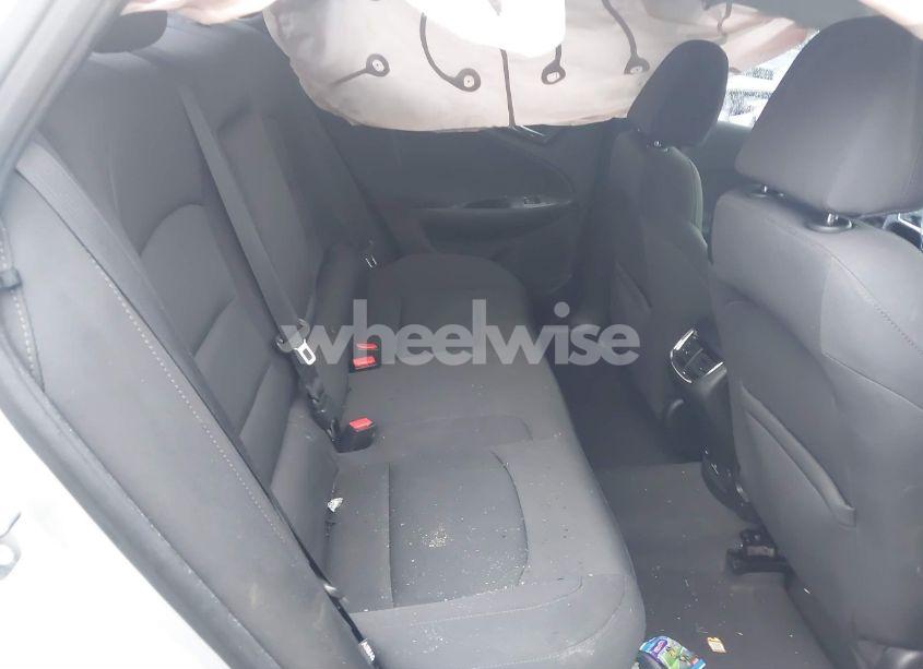 Photo 8 of 2017 Chevrolet Malibu 1LT (VIN 1G1ZE5ST1HF246831)