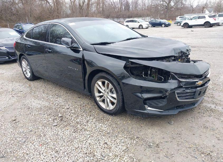 2017 Chevrolet Malibu 1LT (VIN 1G1ZE5ST1HF252595) main photo