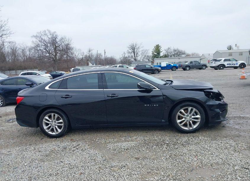 Photo 14 of 2017 Chevrolet Malibu 1LT (VIN 1G1ZE5ST1HF252595)