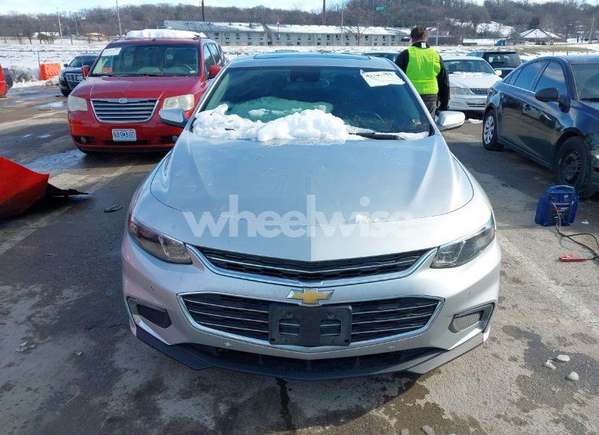 Photo 12 of 2017 Chevrolet Malibu 1LT (VIN 1G1ZE5ST1HF257859)