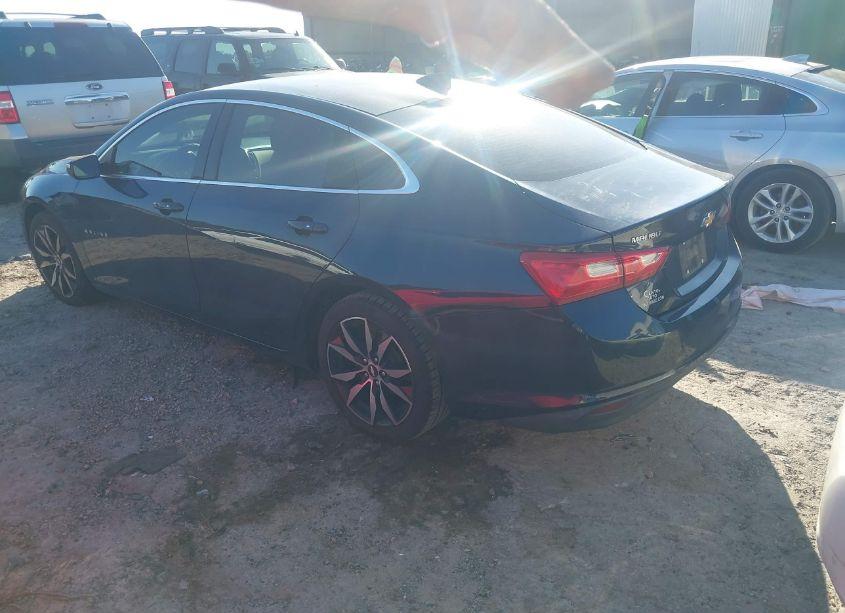 Photo 3 of 2017 Chevrolet Malibu 1LT (VIN 1G1ZE5ST1HF269929)