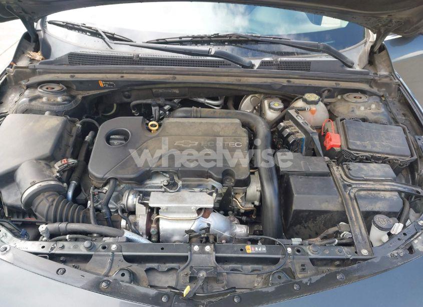 Photo 10 of 2017 Chevrolet Malibu 1LT (VIN 1G1ZE5ST1HF274788)