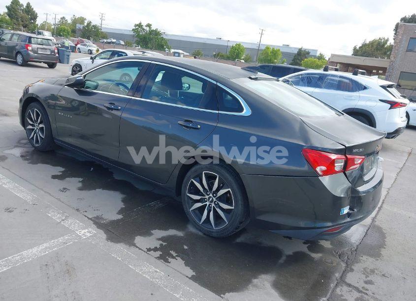 Photo 3 of 2017 Chevrolet Malibu 1LT (VIN 1G1ZE5ST1HF274788)