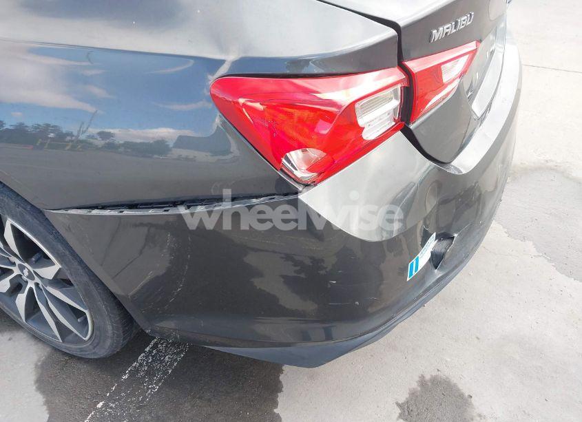 Photo 6 of 2017 Chevrolet Malibu 1LT (VIN 1G1ZE5ST1HF274788)